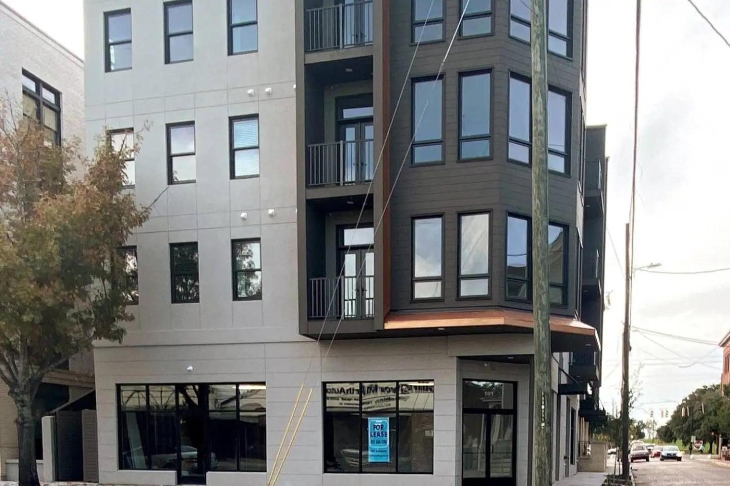 Apartment Downtown, Contemporary, 2 Bedroom, Roof Terrace! 2b *